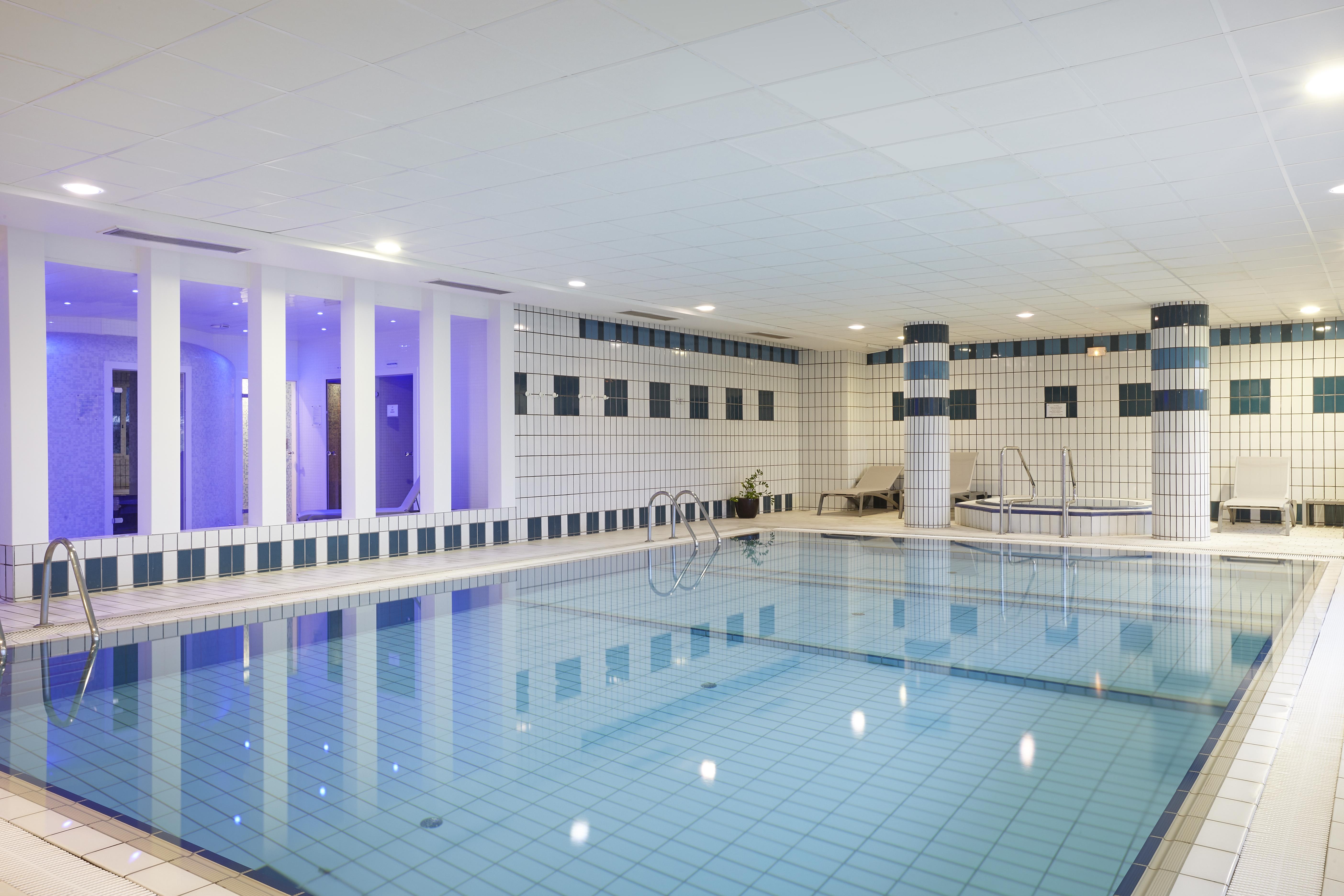 Hotel Spa Du Beryl Bagnoles de l'Orne Normandie Exteriör bild