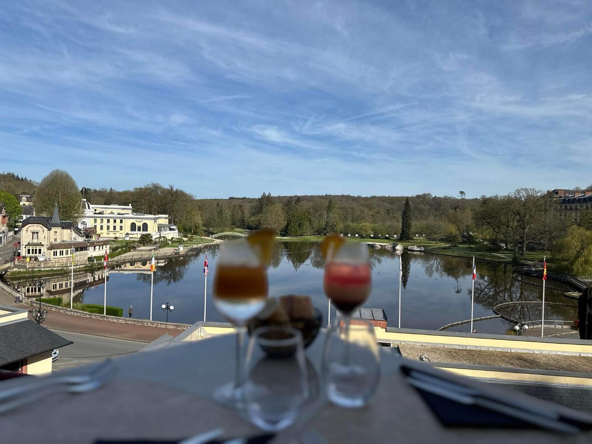 Hotel Spa Du Beryl Bagnoles de l'Orne Normandie Exteriör bild