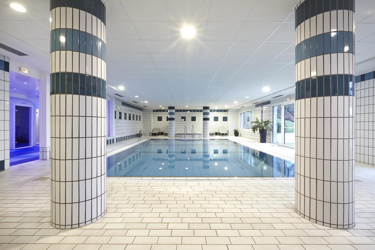 Hotel Spa Du Beryl Bagnoles de l'Orne Normandie Exteriör bild
