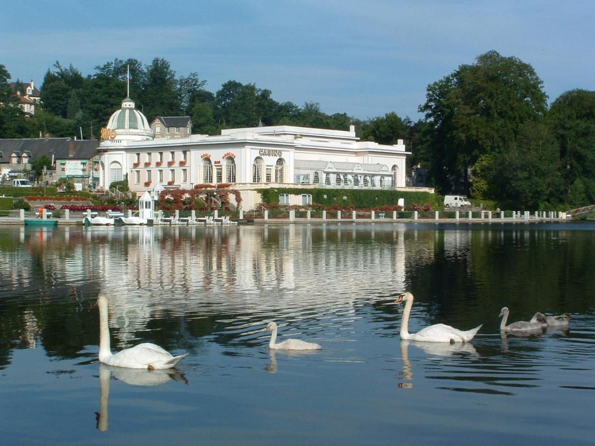 Hotel Spa Du Beryl Bagnoles de l'Orne Normandie Exteriör bild